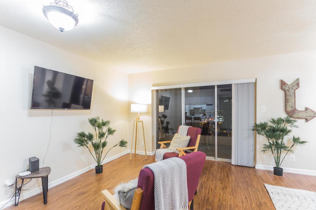 Studio In The Heart Of Memphis Apartment Exterior photo