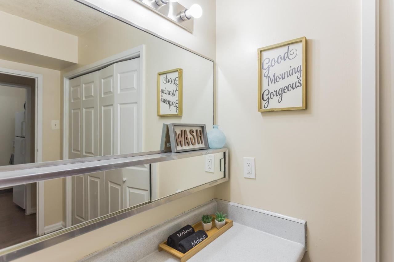 Studio In The Heart Of Memphis Apartment Exterior photo